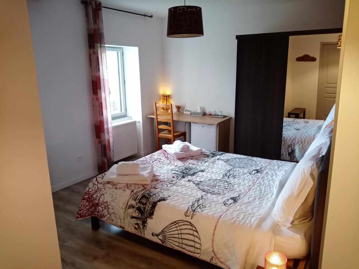 Hotel A Deux Pas Du Rheby Villebois Exteriér fotografie