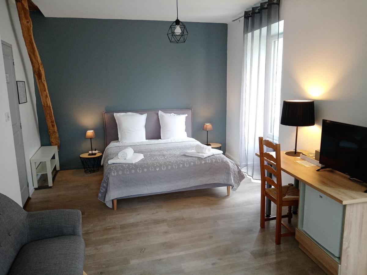 Hotel A Deux Pas Du Rheby Villebois Exteriér fotografie